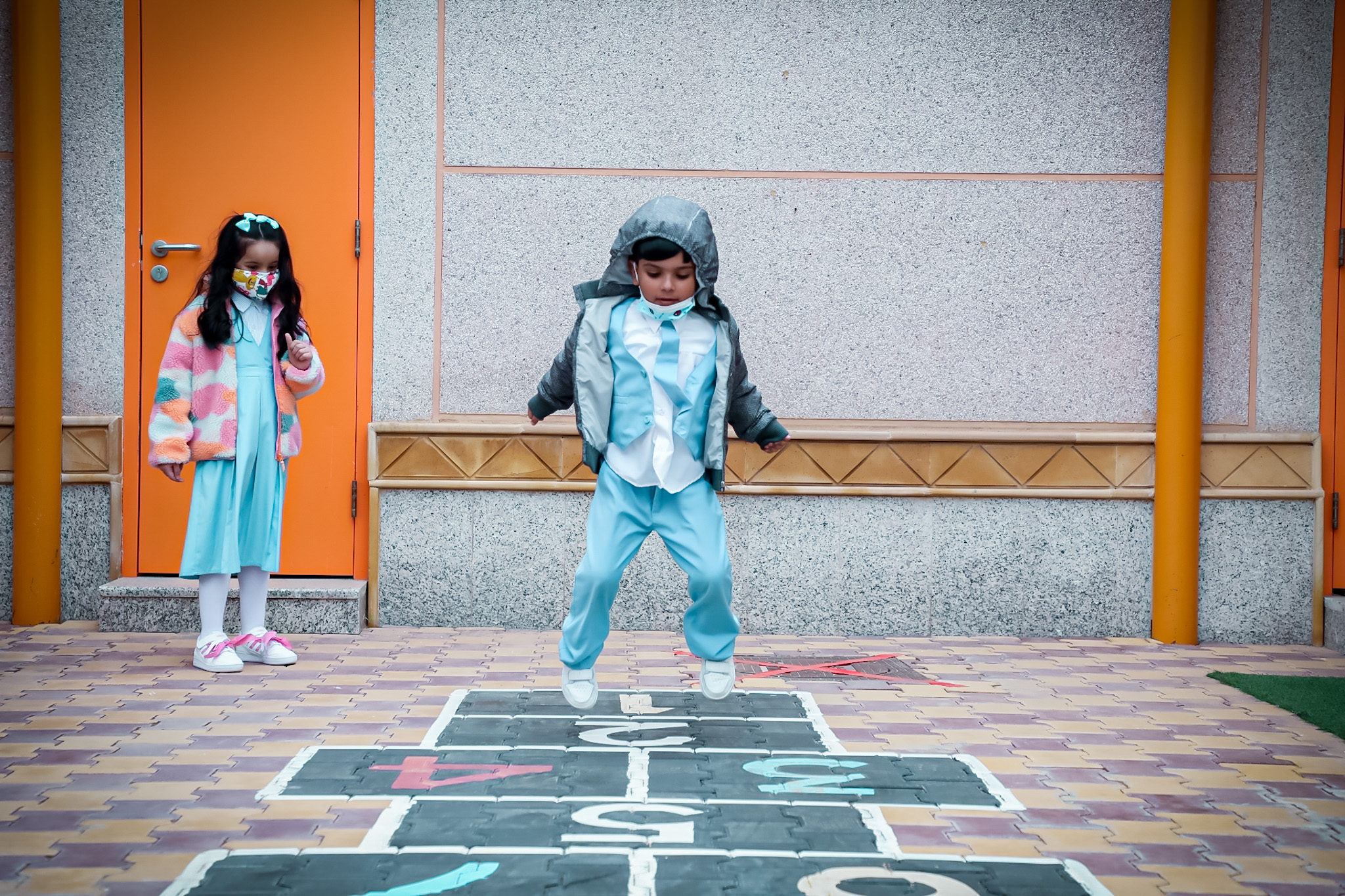 تفاعل طلاب وطالبات المرحلتين الابتدائية ورياض الأطفال مع 17 نشاطاً ثقافياً وترفيهياً و