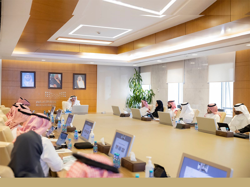 ajtma'e-qyadat-alt'elym-al'eam-walmkatb