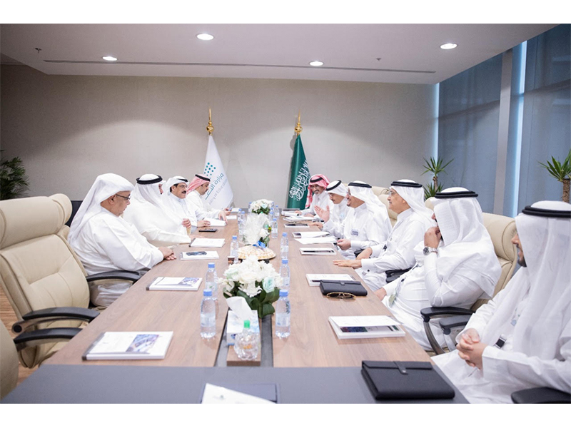 wzyr-altrbyh-w-alt'elym-al'ealy-w-albhth-al'elmy-fy-alkwyt