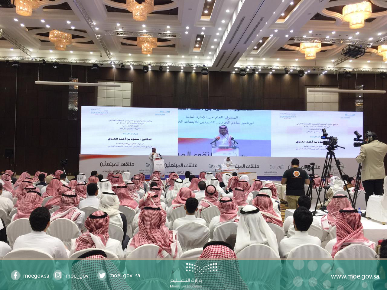 PHOTO-2018-12-02-20-06-56 (4).jpg