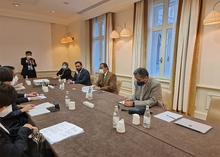 وزير التعليم يبحث مع وزير الدولة الياباني لسياسات العلوم والتقنية تعزيز الأبحاث المشتركة بين الجامعات في البلدين 