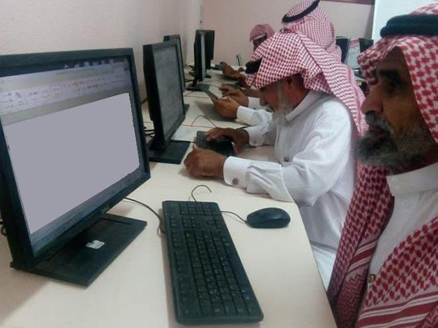 خفضت وزارة التعليم نسبة الأميين إلى 3.7% خلال هذا العام