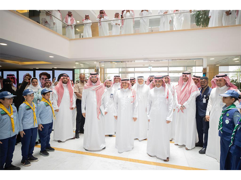 almsharkyn-hmlh-wtn-bla-mkhdrat