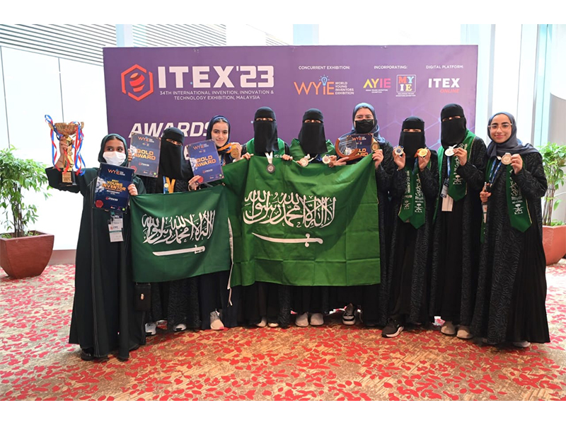 alfa'ezat-m'erd-aytks