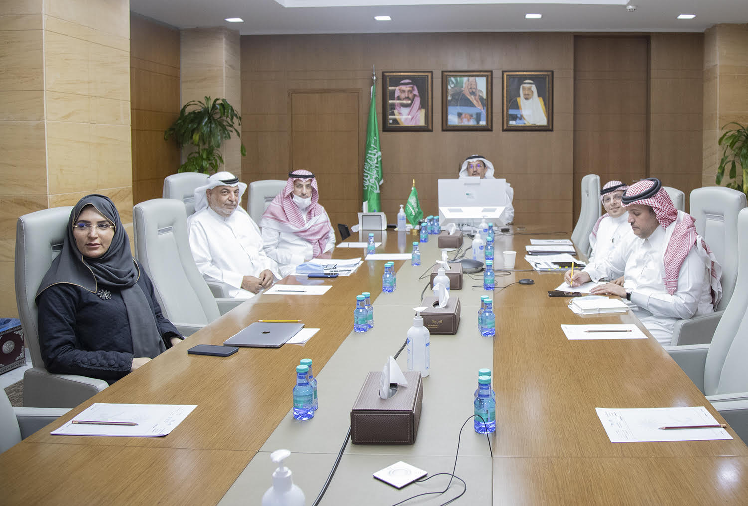 معالي وزير التعليم د.حمد بن محمد آل الشيخ  يلتقي عن بُعد اليوم معالي وزير التربية والتعليم والتعليم الفني بجمهورية مصر العربية د