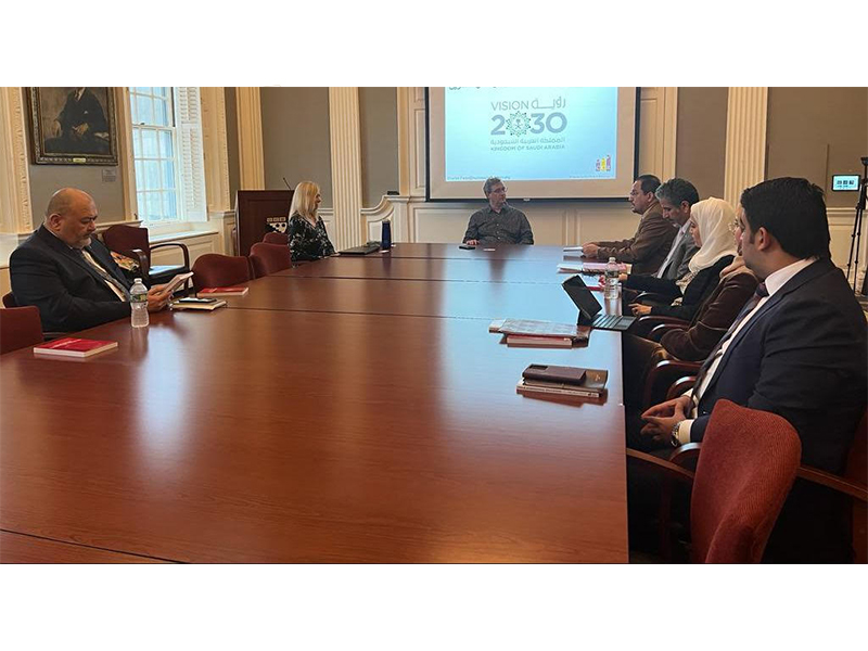 zyarh-wzyr-alt'elym-lmrkz-CCR-alamryky 