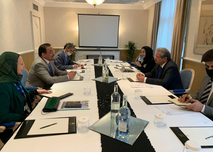 وزير التعليم يلتقي نظيره الباكستاني في القمة العالمية