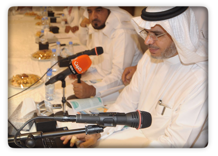 ministerwithregionsmanagers (2).jpg