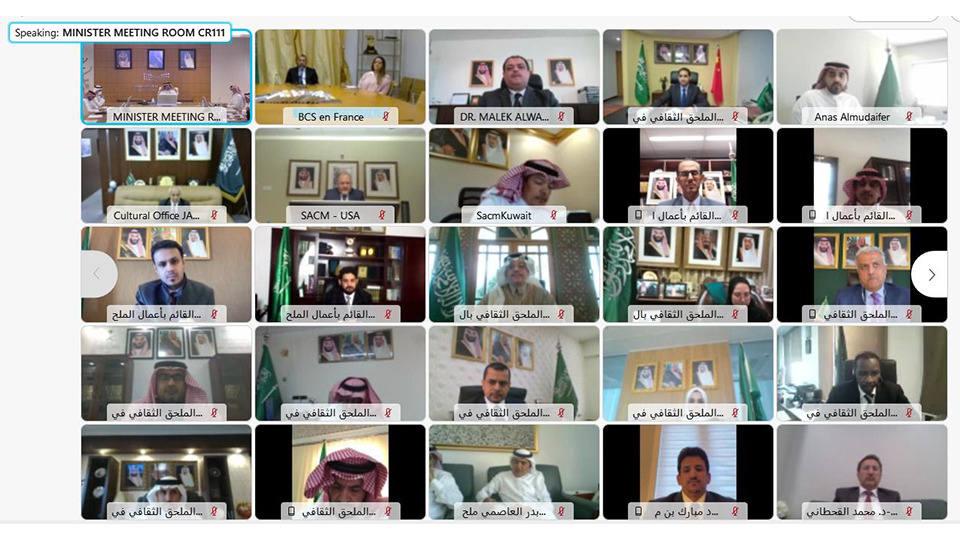 almlhqyn-althqafyyn-fy-alkharj-moe