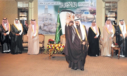 خادم الحرمين الشريفين يرحب بالمبتعثين